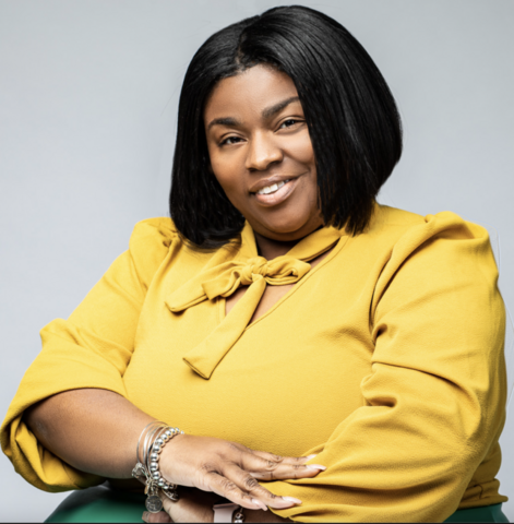 Monique Price Headshot