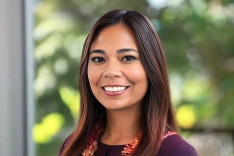 Lori Pampilo Harris Headshot